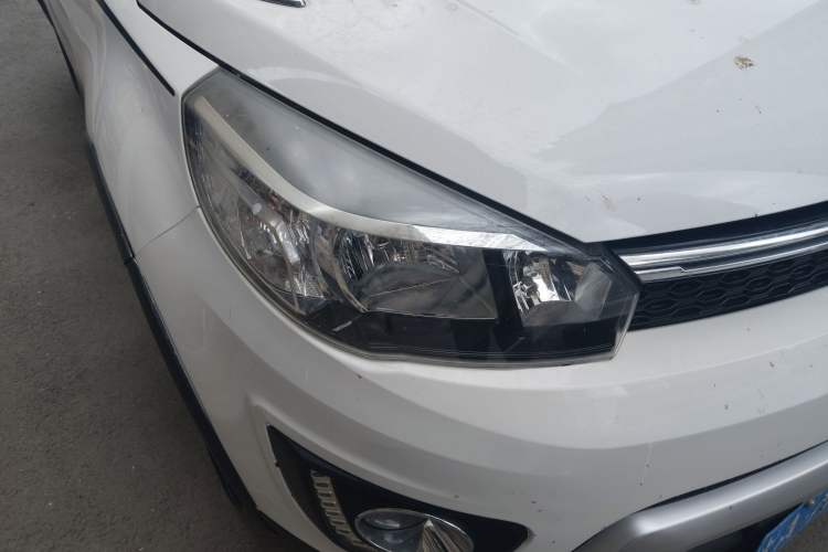 Used Great Wall M4 2014 1.5L Manual Comfort Model Right Front Headlight