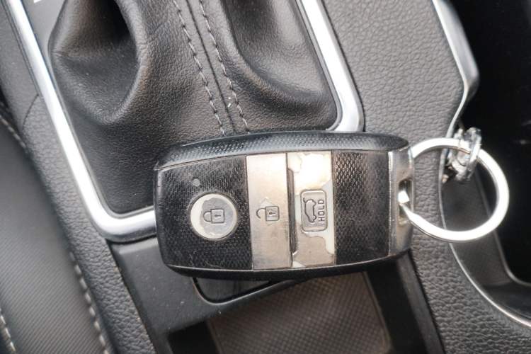 Used Kia KX5 2016 1.6T Automatic Two-Wheel Drive DLX Vehicle Key