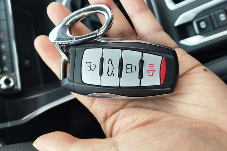 Used Haval M6 2021 PLUS 1.5T Manual Luxury Smart Connectivity Model Vehicle Key