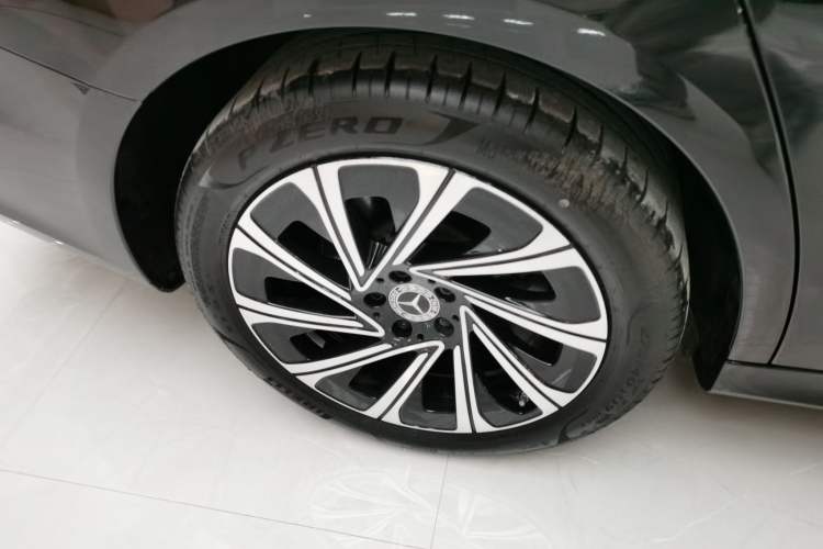 Used Mercedes-Benz E-Class 2025 E 300 L Luxury Model