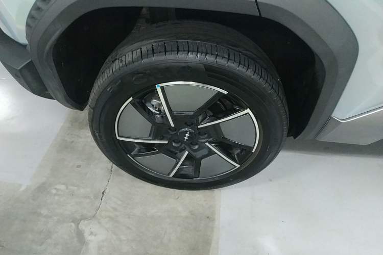 Used Formula Leopard Titanium 3 2025 501 km All-Wheel Drive Intelligent Driving Max Edition