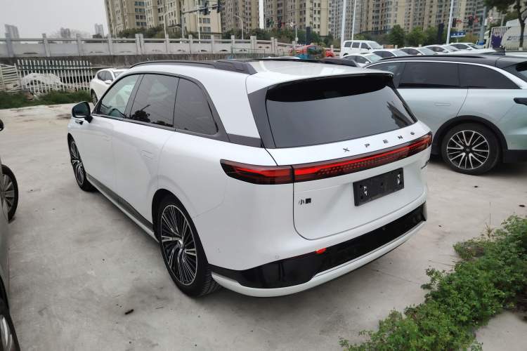 Used XPeng G9 2024 650 Max Exterior 2