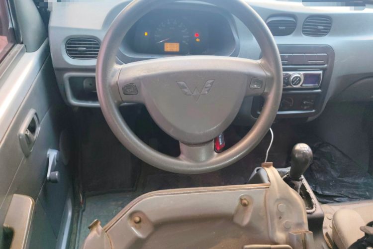 Used Wuling Zhiguang 2010 1.0L New Version Practical Edition with Short Body