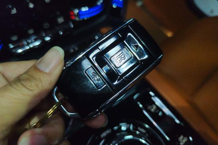 Used Rolls-Royce Cullinan 2018 Five-Seater Version
