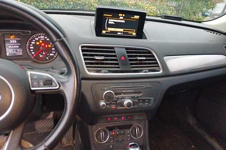 Used Audi Q3 2017 30 TFSI Fashion Model