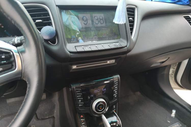 Used Luxgen 5 2015 1.8T Automatic ZhiZun Model
