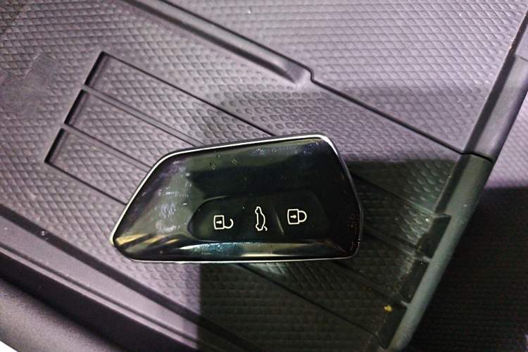 Used Volkswagen ID.UNYX 2024 Revised Pro Long-Range Version
