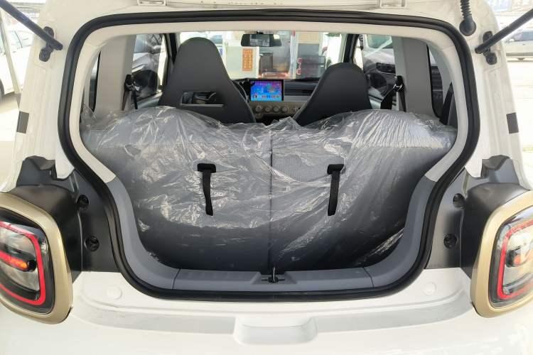 Used Bestune Pony 2025 222km Range Agile Horse Trunk