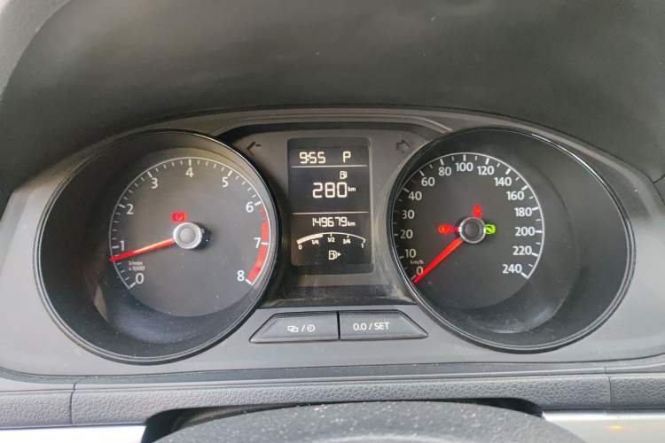 Used Volkswagen Lavida 2017 1.6L Automatic Fashion Edition
