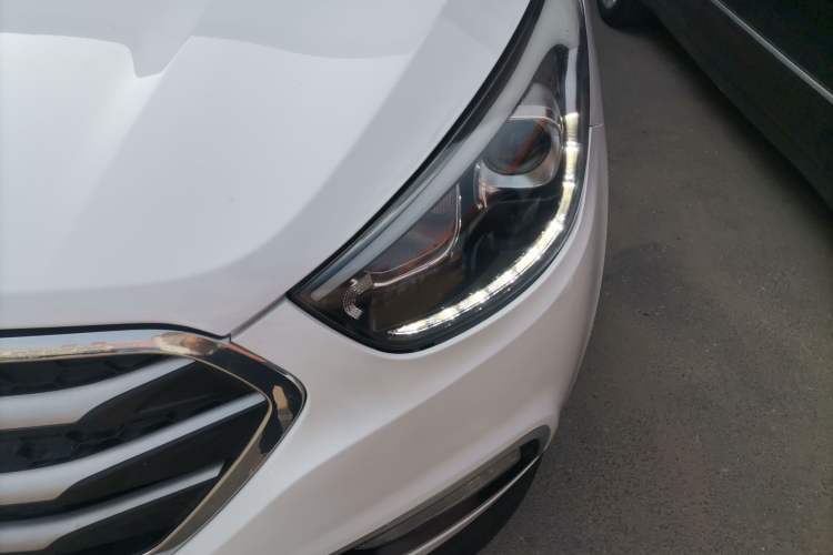 Used Hyundai ix35 2015 2.0L Automatic 2WD Smart Type China IV