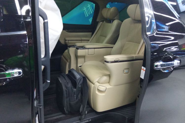 Used Toyota Vellfire 2021 Crown Dual-Engine 2.5L HV Prestige Edition