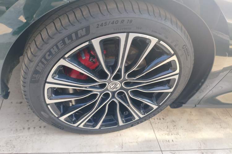 Used MG 7 2025 2.0T 405 AT Luxury Edition