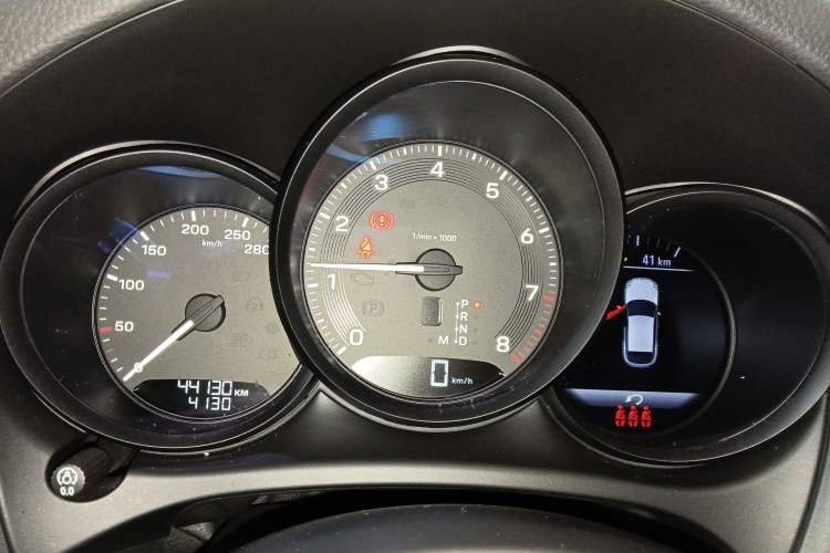 Used Porsche Macan 2024 Macan 2.0T Instrument Cluster