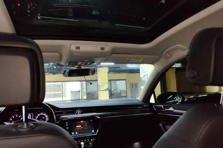 Used Volkswagen Magotan 2019 330TSI DSG Luxury Version China VI Standard
