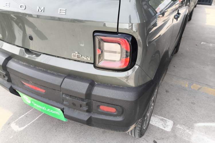 Used Geely Galaxy Panda 2025 210km Panda Rider Right Rear Taillight