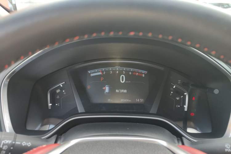 Used Honda CR-V 2017 240TURBO CVT Front-Wheel Drive Fashion Edition