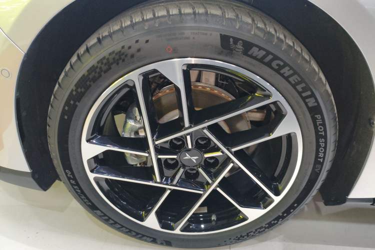 Used XPeng P7+ 2024 Long-Range Max Exterior 4