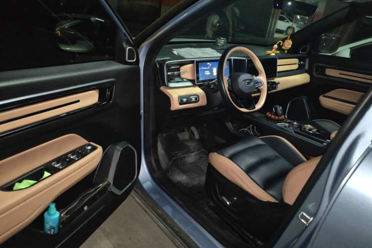 Used Geely Auto icon 2023 1.5TD Chocolate Smoothie Edition
