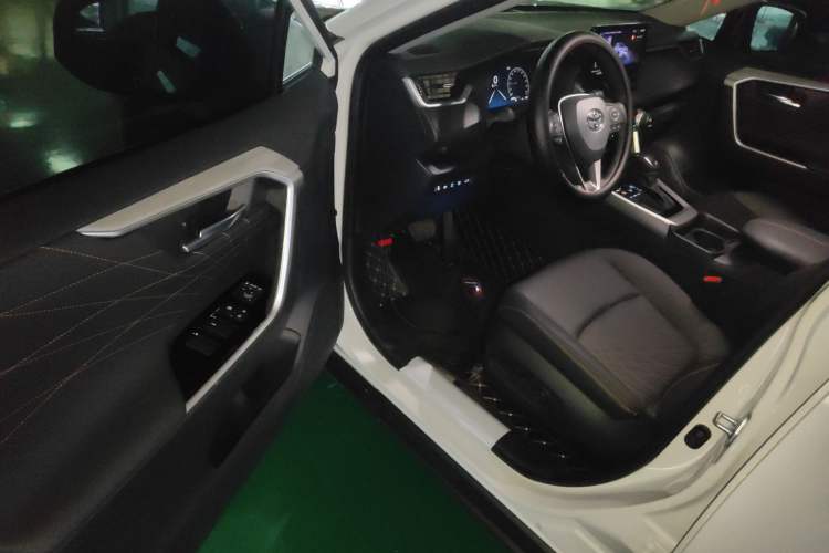 Used Toyota RAV4 2024 2.0L CVT Two-Wheel Drive Fashion Plus Edition