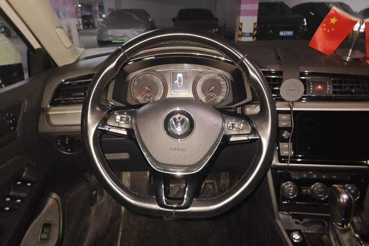 Used Volkswagen Lamando 2019 280TSI DSG Comfort Edition China VI standard
