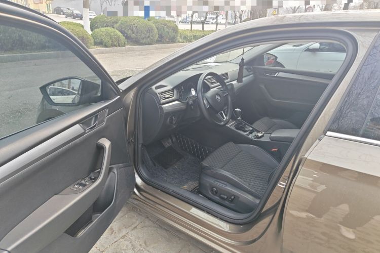 Used Skoda Superb 2016 TSI330 DSG Innovation Edition
