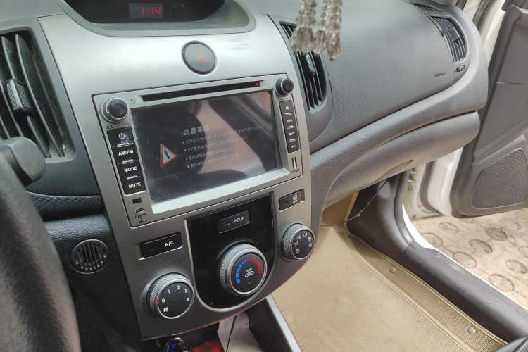 Used Kia Forte 2012 1.6L MT GL Commemorative Edition Audio And AC Panel