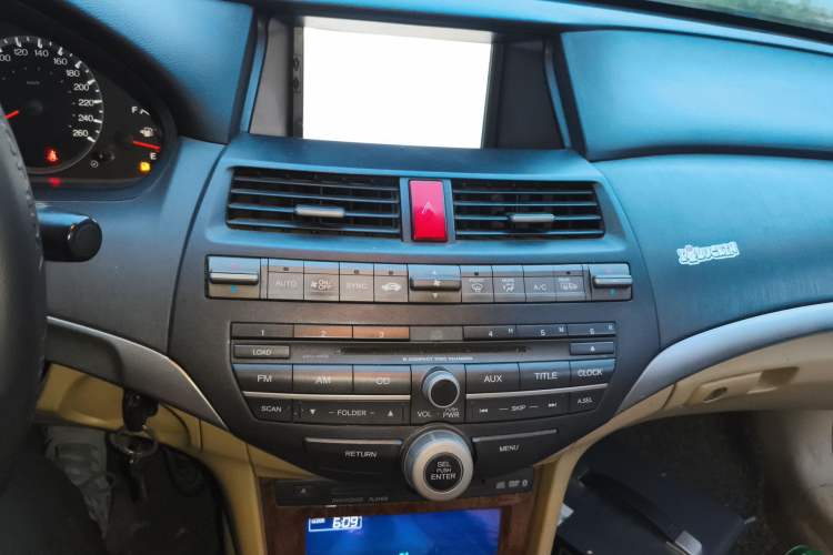 Used Honda Accord 2012 2.4L SE Audio And AC Panel