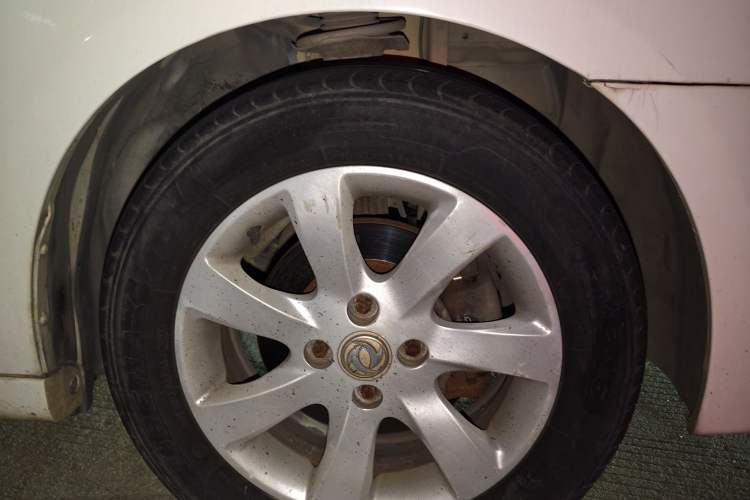 Used Dongfeng Aeolus A60 2014 1.6L Automatic Luxury Model