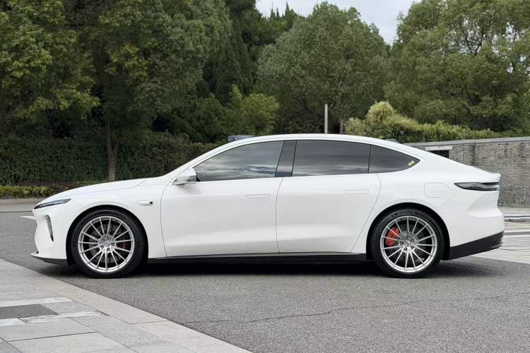 Used Nio ET7 2024 75 kWh Executive Signature Edition
