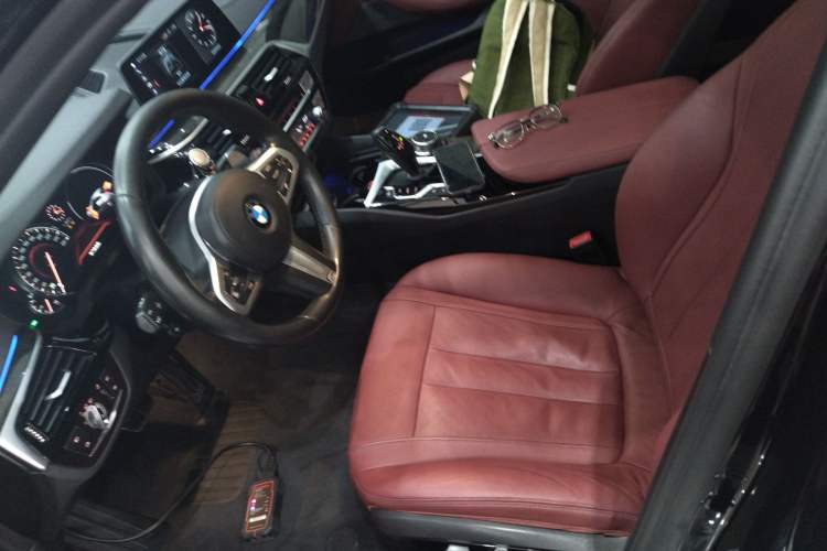 Used BMW 5 Series 2018 Restyled 530Li Luxury Edition M Sport Package Left Front Seat