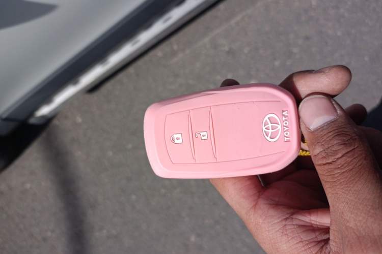 Used Toyota RAV4 2016 2.0L CVT Two-Wheel Drive Smart Edition China V Standard
