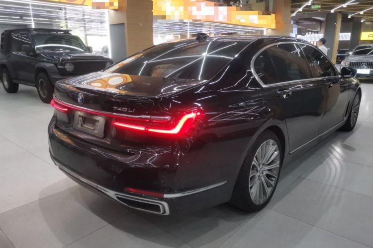 Used BMW 7 Series 2019 Restyled 740Li Leading Luxury Package Rear Right 45 Deg