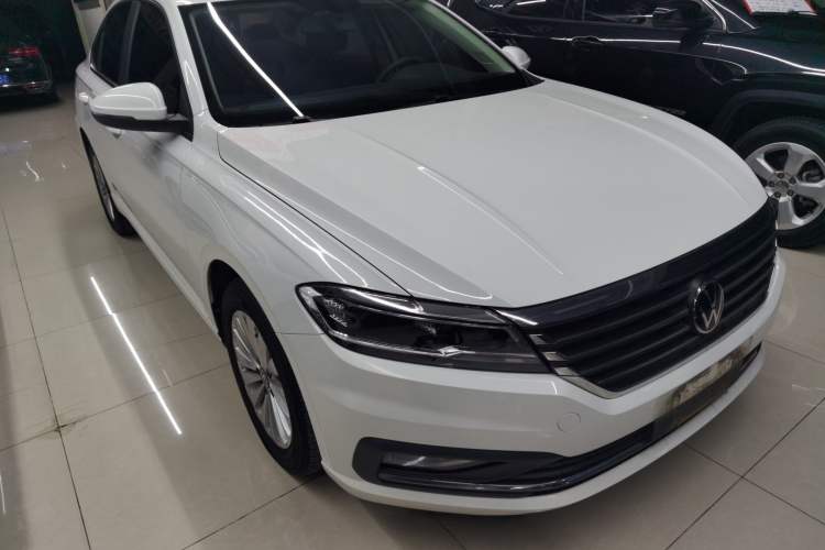 Used Volkswagen Lavida 2022 1.5L Automatic Comfort Edition Front Right 45 Deg