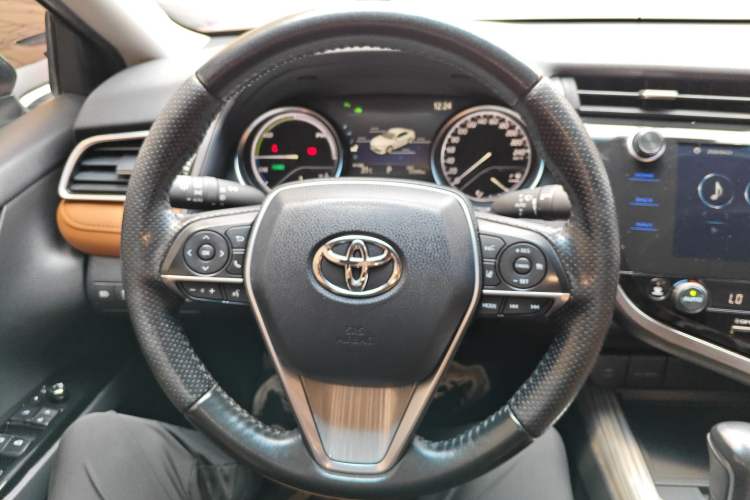 Used Toyota Camry 2019 Revised Version Dual-Engine 2.5 HG Luxury Edition
