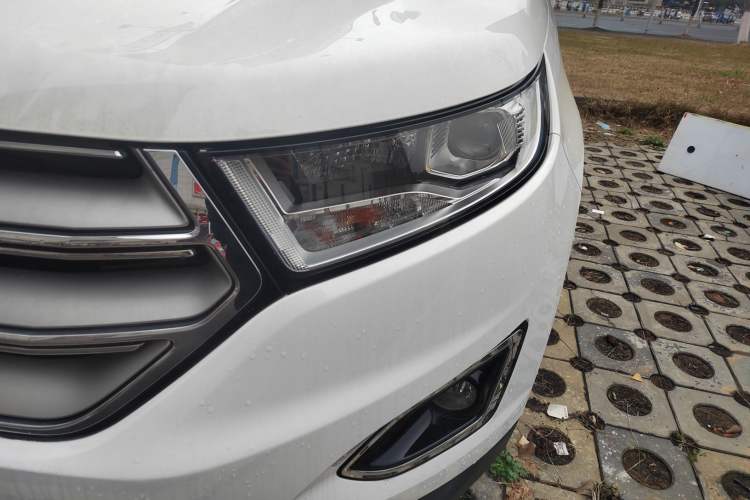 Used Ford Edge 2018 Facelifted EcoBoost 245 Two-Wheel-Drive Platinum Edition 5 Seats China V Emission Standard