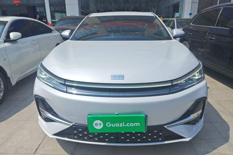 Used Geely Galaxy A7 2025 Model EM-i 70km Luxury Edition