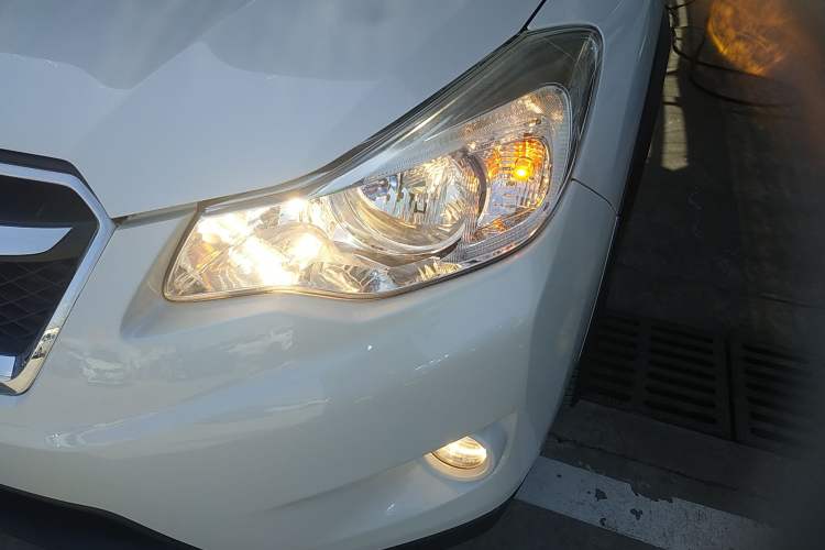 Used Subaru XV 2014 2.0i Comfort Edition Left Front Headlight