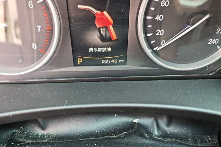 Used Geely Auto Emgrand GT 2015 2.4L Comfort Model Odometer Close Up