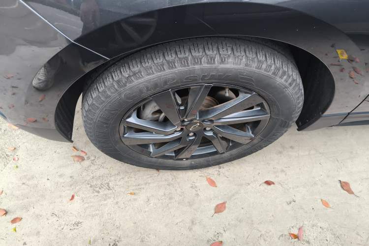 Used Chevrolet Equinox 2021 550T RS Smart Boundary-Pushing Edition Exterior 4