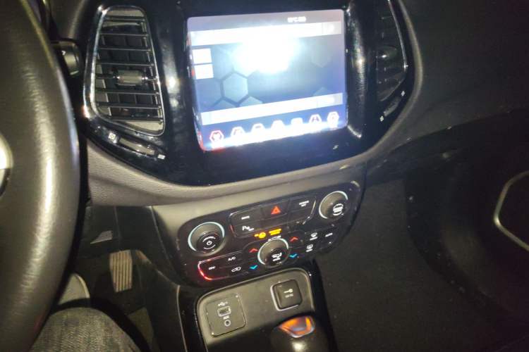 Used Jeep Compass 2019 220T Automatic Family Edition