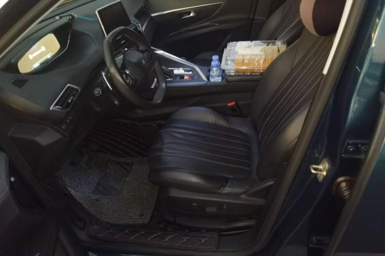 Used Peugeot 5008 2017 380THP 7-Seater Luxury Edition