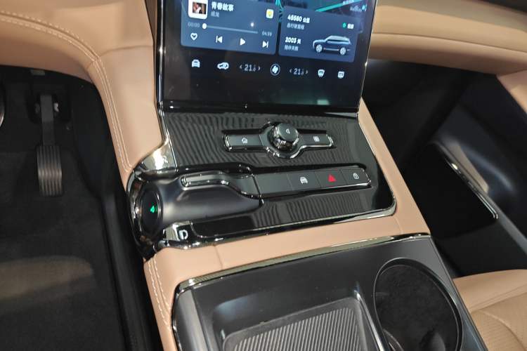 Used Nio ES8 2020 415 KM Signature Edition 7-Seater Version
