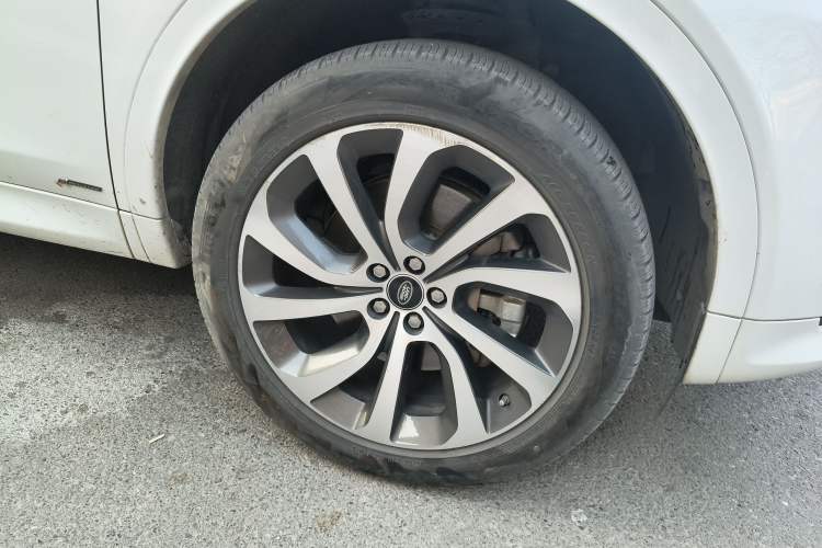 Used Land Rover Discovery Sport 2020 249 PS R-Dynamic Performance Edition Exterior 7