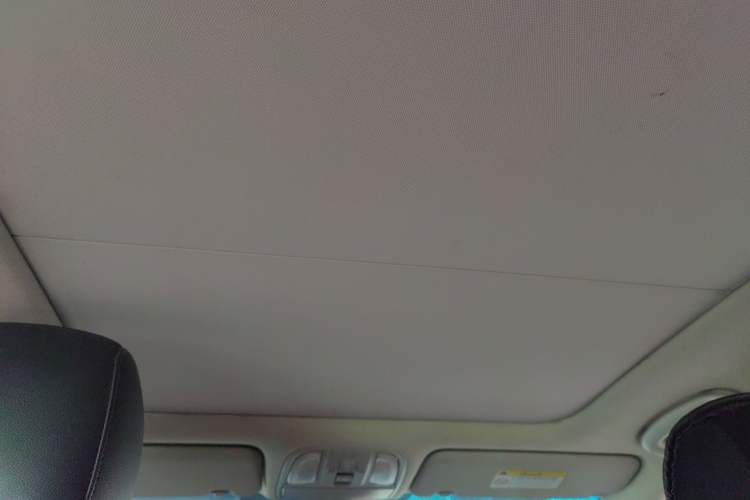 Used Kia KX3 2015 1.6L Automatic Two-Wheel Drive DLX Headliner