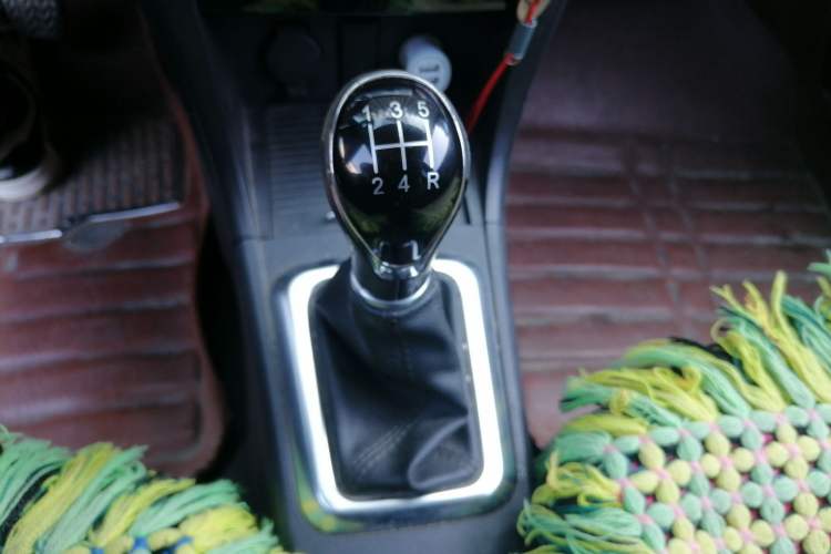 Used Great Wall C30 2015 1.5L Manual Luxury Model Gear Lever