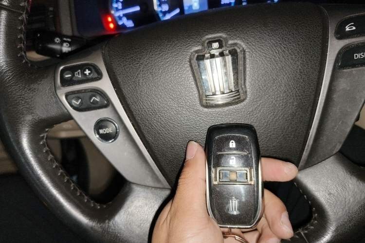 Used Toyota Crown 2012 2.5L Royal Comfort Edition Vehicle Key