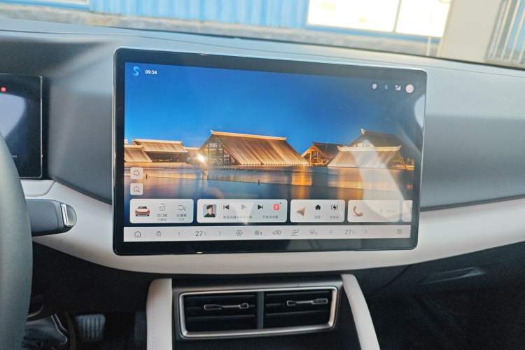 Used BYD Yuan UP 2025 Intelligent Driving Version 401 km Leading Edition
