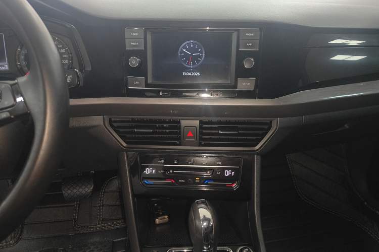Used Volkswagen Bora 2020 1.5L Automatic Elite Version Audio And AC Panel