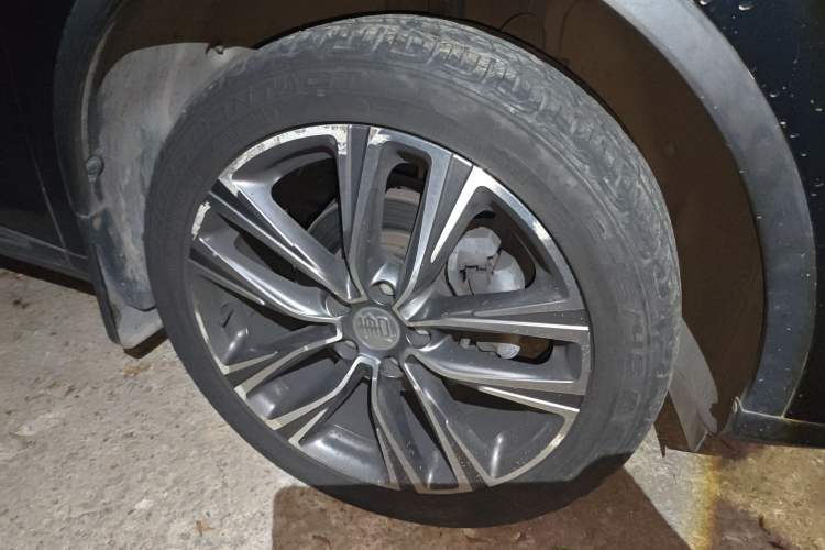 Used BYD Tang 2018 2.0T Automatic SmartConnect Prestige 7-Seater China V Standard