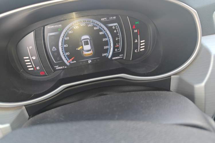 Used Geely Auto Emgrand X7 Sport 2016 1.8TD Automatic ZhiZun Version
